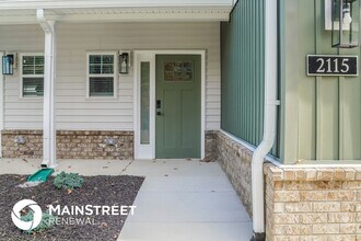 2115 Paddle Wheel Dr in Jeffersonville, IN - Building Photo - Building Photo