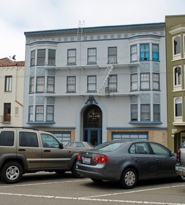 Del Mateo Apartments in San Francisco, CA - Building Photo - Building Photo