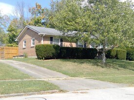 3561 Galahad Dr in Lexington, KY - Building Photo