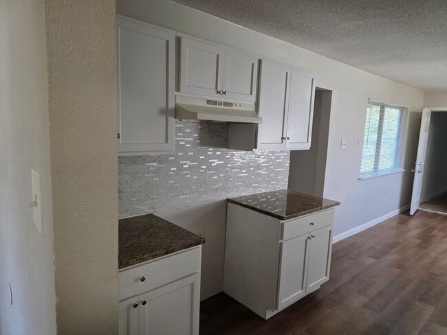 2417 Coulee St in Irving, TX - Building Photo - Building Photo