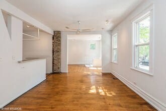 626 W 18th St in Chicago, IL - Building Photo - Building Photo