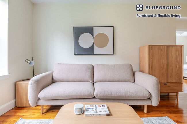 264 Harvard St in Cambridge, MA - Foto de edificio - Building Photo