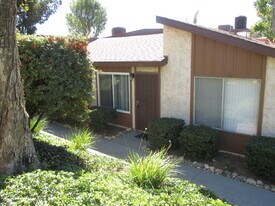 1266 Vista Serena Ave, Unit Vista Serena in Banning, CA - Building Photo