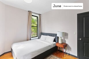 Room in Shared 4 bed/3 bath home in New York, NY - Building Photo