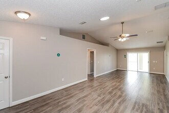 3347 Double Ln in Jacksonville, FL - Building Photo - Building Photo