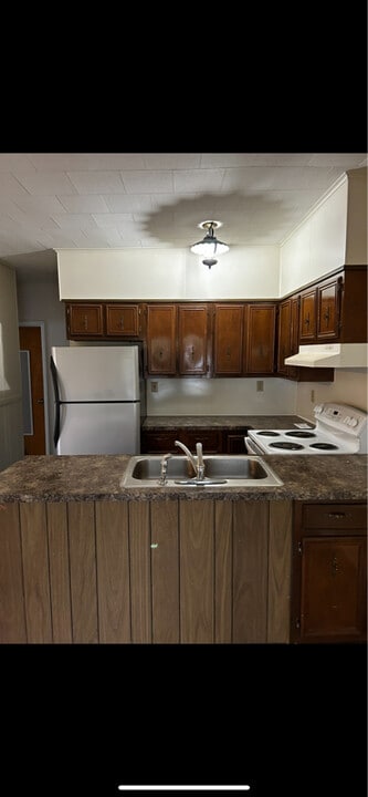 361 Warren Ave in Kingston, PA - Building Photo