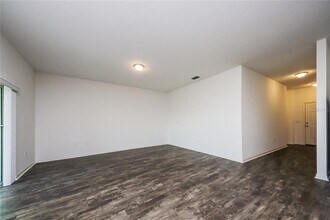 186 Hidden Lk Lp in Haines City, FL - Building Photo - Building Photo