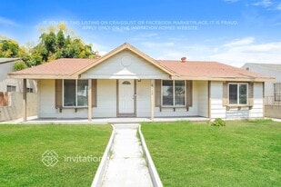 10821 Rosecrans Ave in Norwalk, CA - Building Photo