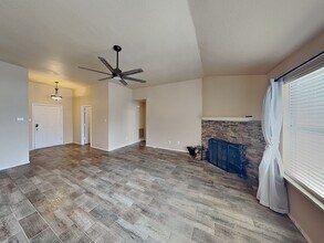 916 Silver Streak Dr in Saginaw, TX - Building Photo - Building Photo