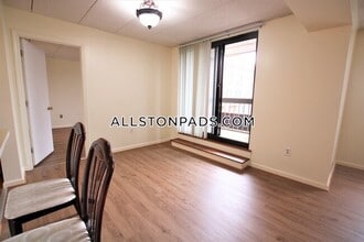 85 Brainerd Rd, Unit 303 in Boston, MA - Building Photo - Building Photo