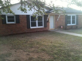 5439 47th St in Lubbock, TX - Building Photo