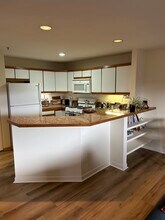 33 S Boulder Cir, Unit 307 in Boulder, CO - Foto de edificio - Building Photo