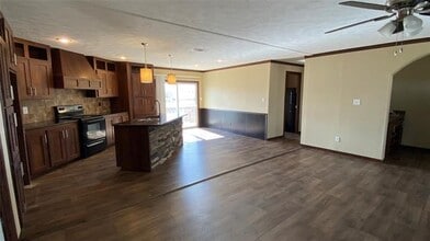 8578 Co Rd 502 in Blue Ridge, TX - Building Photo - Building Photo