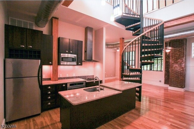 property at 988 Johnson Pl