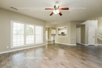 526 Watson Bay in Stone Mountain, GA - Foto de edificio - Building Photo