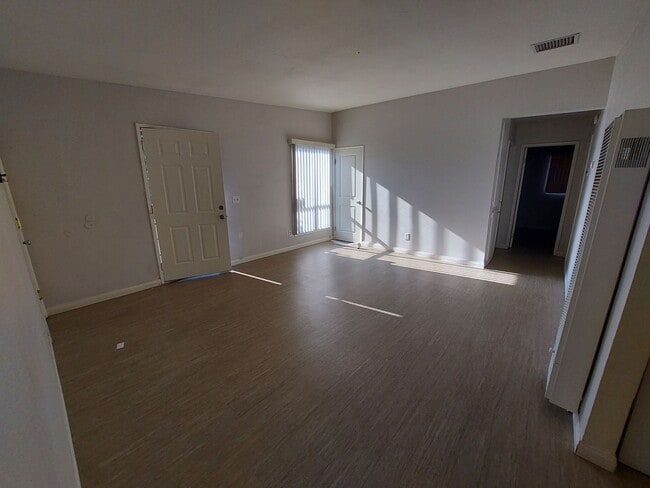 6413 Fortuna Ave in Yucca Valley, CA - Building Photo - Building Photo