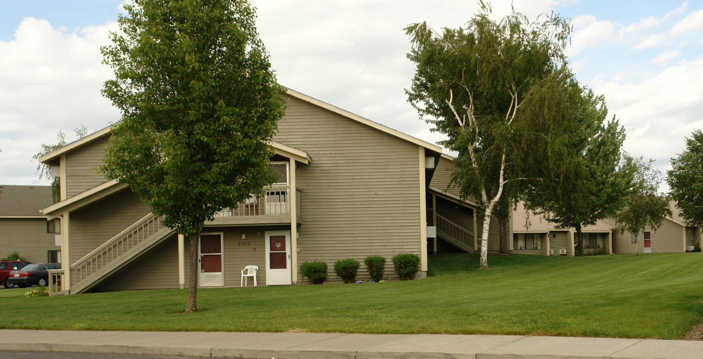 Winchester Court I & II in Spokane, WA - Foto de edificio