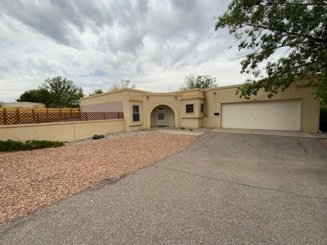 property at 1941 Lee Loop NE