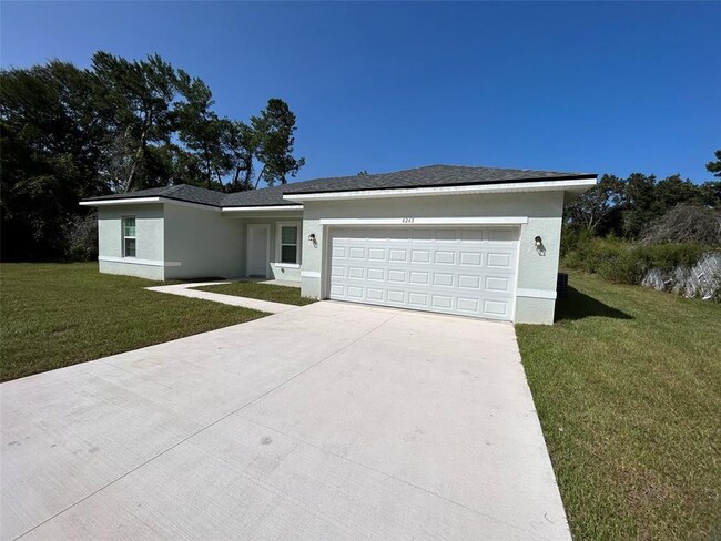 13606 SW 40th Ave in Ocala, FL - Foto de edificio - Building Photo