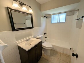 1451 Widefields Ln in St. Louis, MO - Building Photo - Building Photo