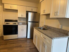 8 Market St in Newport, PA - Building Photo - Building Photo