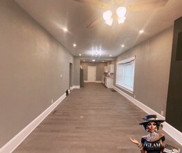 2413 College Ave in Kansas City, MO - Building Photo - Building Photo
