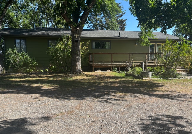 property at 5321 E Gallatin Rd