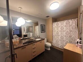 460 S Spring St in Los Angeles, CA - Building Photo - Building Photo