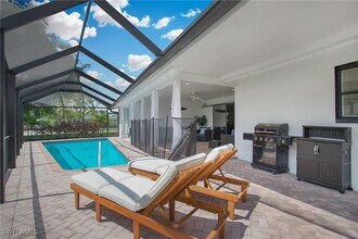 27 Pebble Beach Blvd in Naples, FL - Building Photo - Building Photo