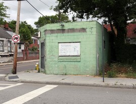 68 Lee St in Charleston, SC - Building Photo
