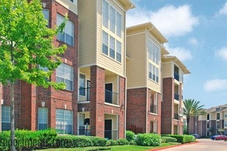Lakeside in Houston, TX - Building Photo - Building Photo
