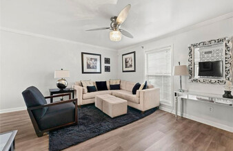 204 Summer Pl in Norcross, GA - Building Photo - Building Photo