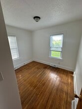 204 Crescent Rd in Beckley, WV - Building Photo - Building Photo