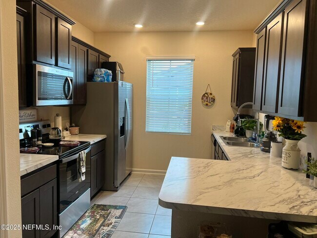 4076 Oak Mill Rd in Orange Park, FL - Building Photo - Building Photo