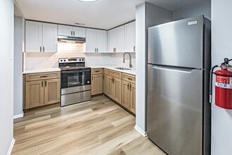 1504 Timber Creek Rd in Lindenwold, NJ - Building Photo - Building Photo