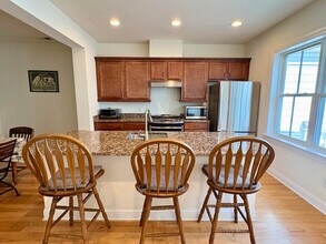 47 Sherwood St in Mansfield, CT - Building Photo - Building Photo