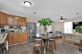 304 N E St in Pensacola, FL - Building Photo - Building Photo