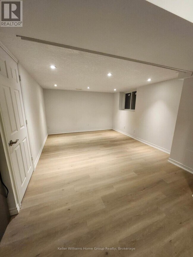 45 Clythe Creek Dr in Guelph, ON - Building Photo - Building Photo