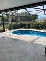 420 S Brockfield Dr in Sun City Center, FL - Building Photo
