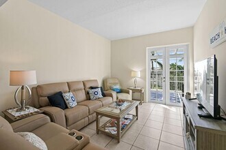 1200 Town Center Dr, Unit 326 in Jupiter, FL - Building Photo - Building Photo