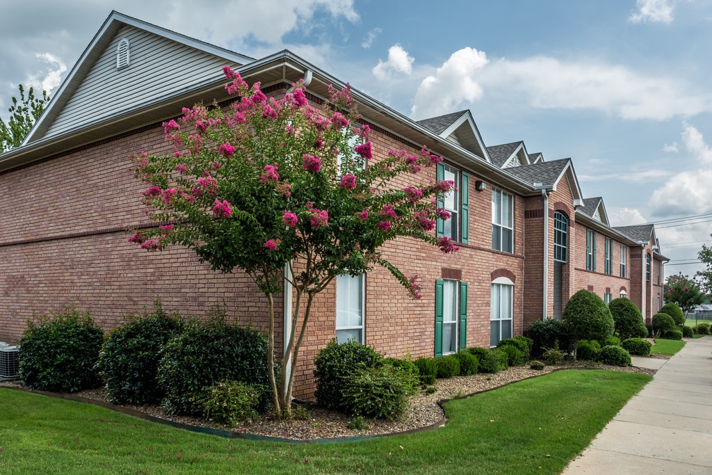 The Ridge at Meadowlake Apartments in Conway, AR
