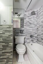 LEROY ST., Unit 2D in New York, NY - Foto de edificio - Building Photo