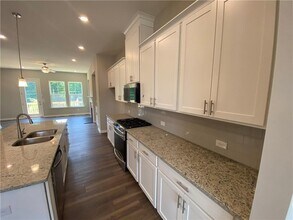 3245 Herald Dr in Scottdale, GA - Building Photo - Building Photo