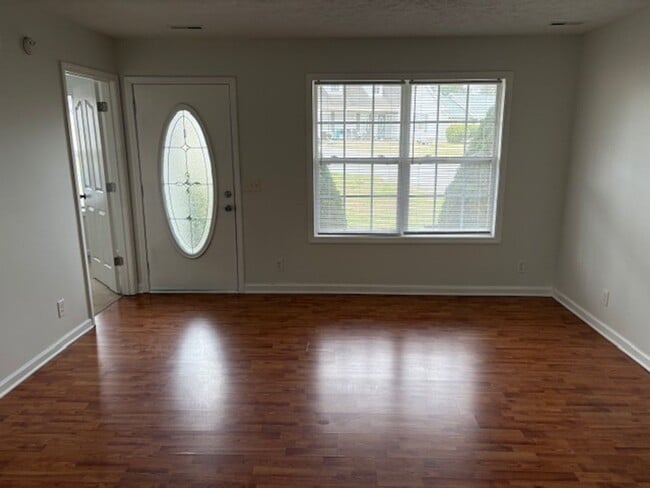 122 Stonefield Cir in Shelbyville, TN - Building Photo - Building Photo