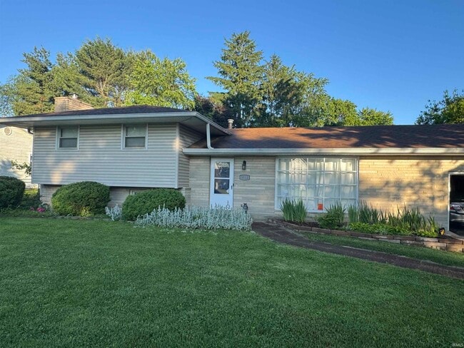 property at 3512 S Bainbridge Dr
