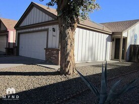 18801 N 33rd Dr in Phoenix, AZ - Building Photo