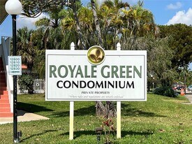 12821 SW 43rd Dr in Miami, FL - Building Photo