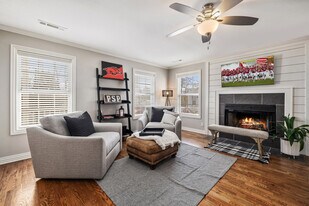 473 N Oliver Ave in Fayetteville, AR - Building Photo