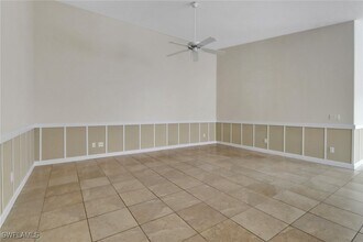 7933 Umberto Ct in Naples, FL - Foto de edificio - Building Photo