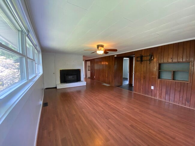 property at 206 Summer St